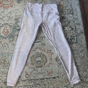 Lululemon leggings. Great condition, inseam 25